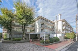 川口アパートメントの外観