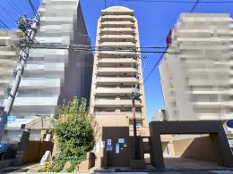 グランドメゾン六番町の外観