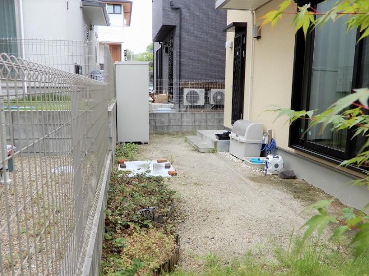 南面のお庭です