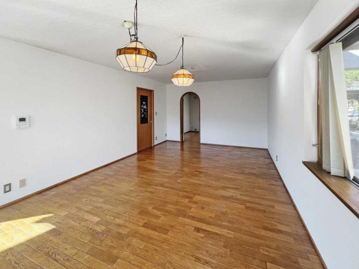 リビング・ダイニング（撮影年月：2025年11月）