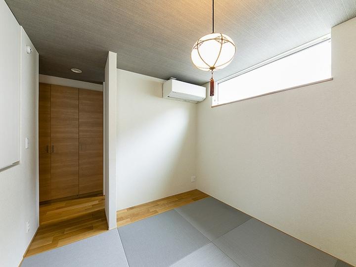 琉球畳の和室４．５帖にはウォークインクローゼットがあります