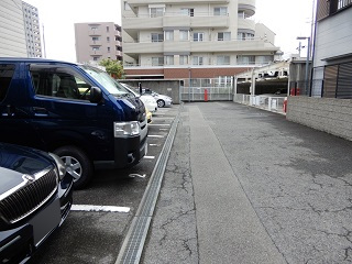 ■駐車場