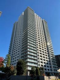 グランドミッドタワーズ大宮スカイタワーの外観