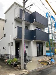 川口市芝中田二丁目新築戸建の外観