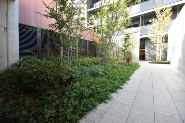 エントランスアプローチ