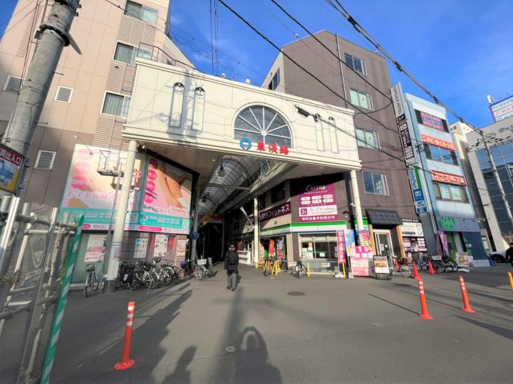 阪急淡路駅の近くに東淡路商店街がございます。