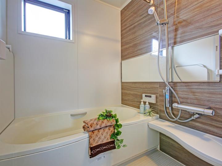 浴室は16×16のサイズで、ゆったりとしたバスタイムを楽しむことができます。