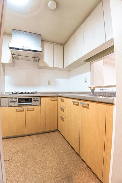 収納力のあるキッチンは調理器具や調味料などもすっきり片づけられます!