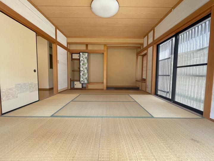 1階 玄関横和室