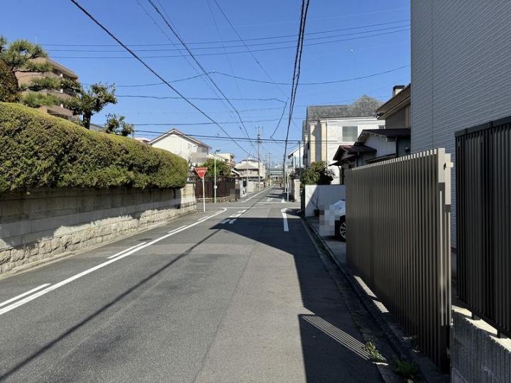 北側幅員約６．３m