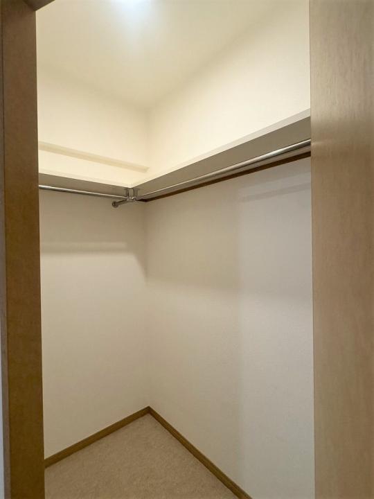 ウォークインクローゼット(主寝室 約6.7帖)