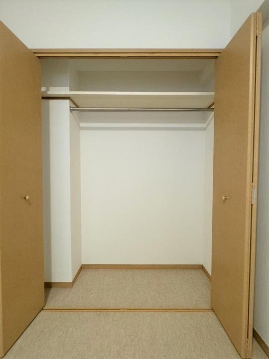 クローゼット(洋室 約5.0帖)