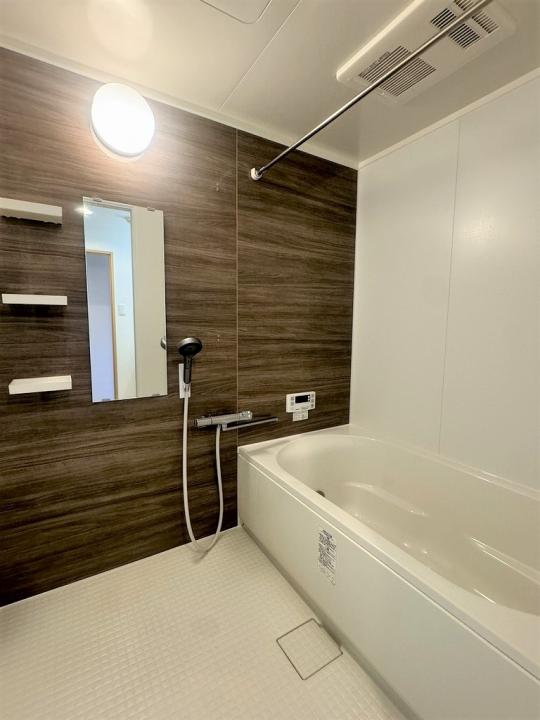 浴室暖房乾燥機能付き1418システムバス 2018年11月交換