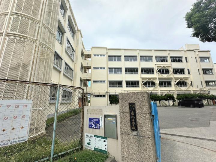 神戸市立垂水中学校　徒歩約２５分（約２０００m）