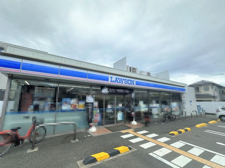 ローソン神戸大町二丁目店　徒歩約８分（約５９０m）
