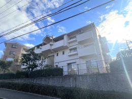 コンフォール学園緑ヶ丘第１壱参号棟の外観