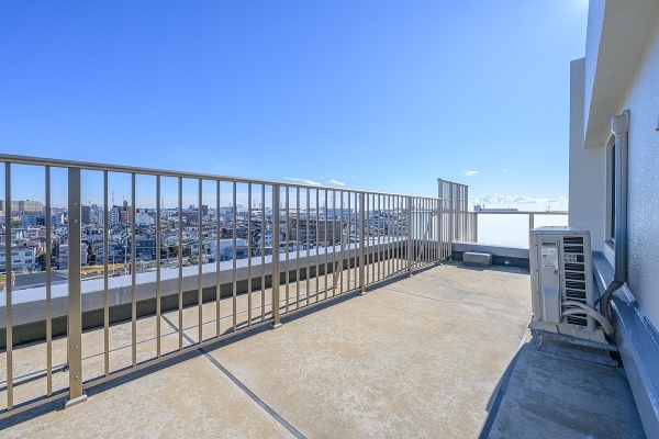 ルーフバルコニー