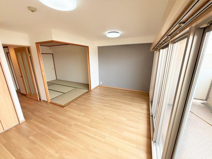 LDK フローリング・クロス張替済