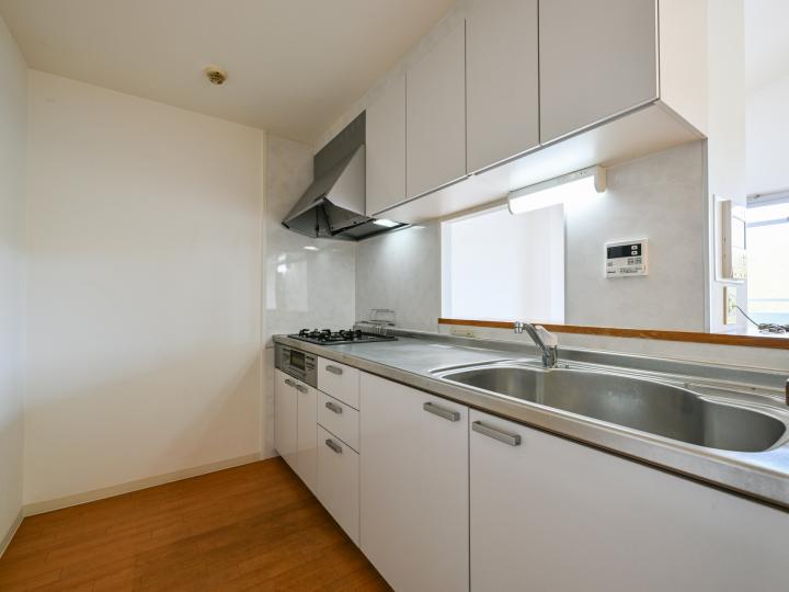 3口コンロのシステムキッチン（2017年にリフォームしております！）