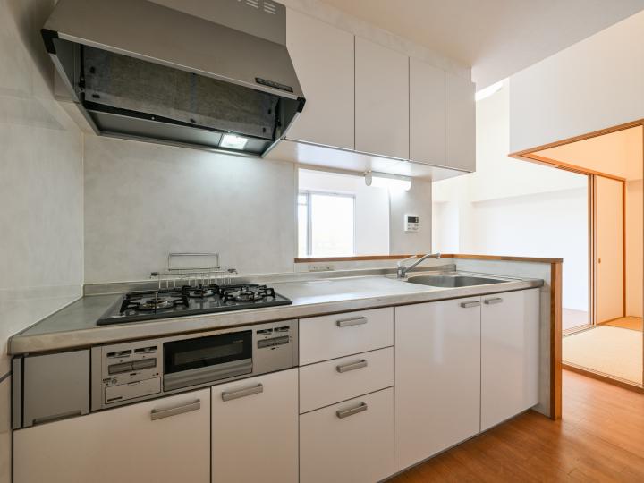 3口コンロのシステムキッチン（2017年にリフォームしております！）