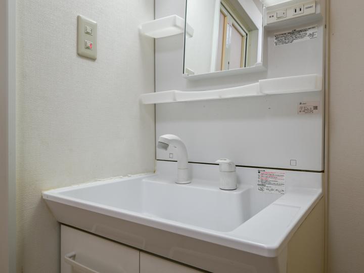 洗面化粧台（2017年にリフォームしております！）