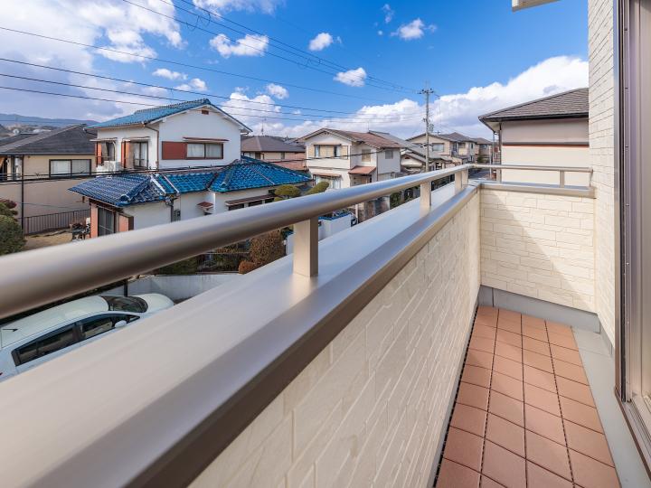 南西向きのバルコニー!