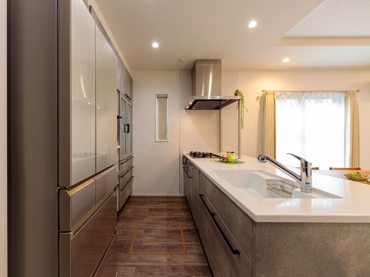 キッチンには窓がございます!換気が可能です!