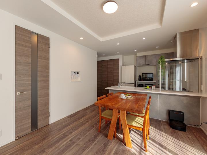 ダイニングの様子です!家具を配置したイメージです!