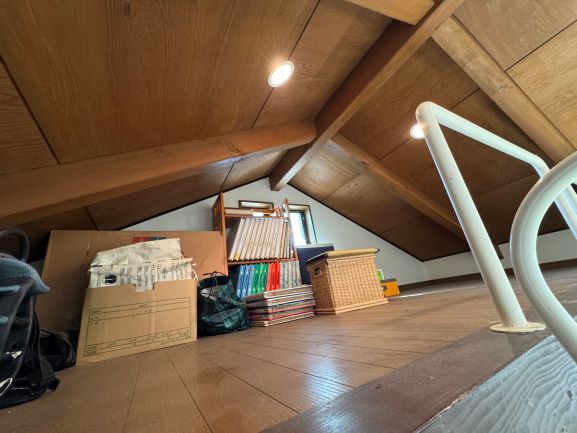 1階8畳のロフト。趣味の場所やベッドルームとしてご使用いかがでしょう