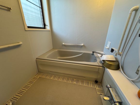 窓もあります。追炊き可能です。