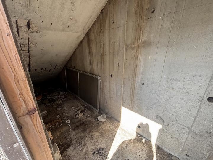 玄関下の物入れです。