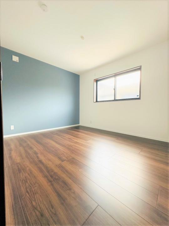 2階部分約7帖洋室