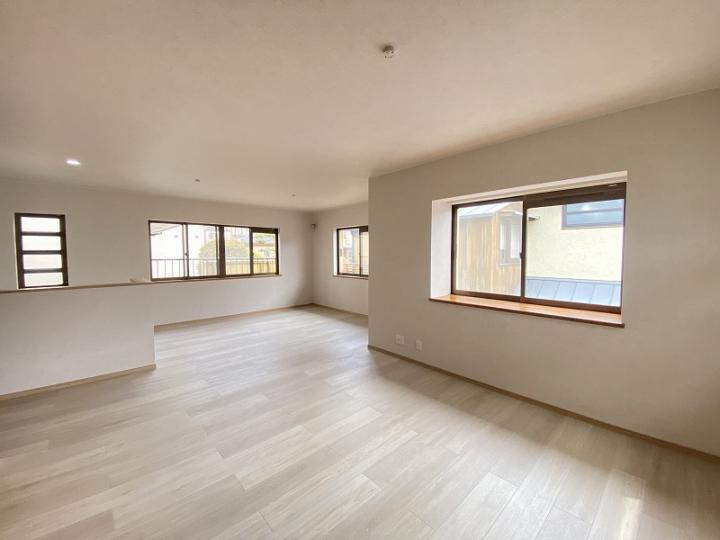 2階部分LDK約27.3帖