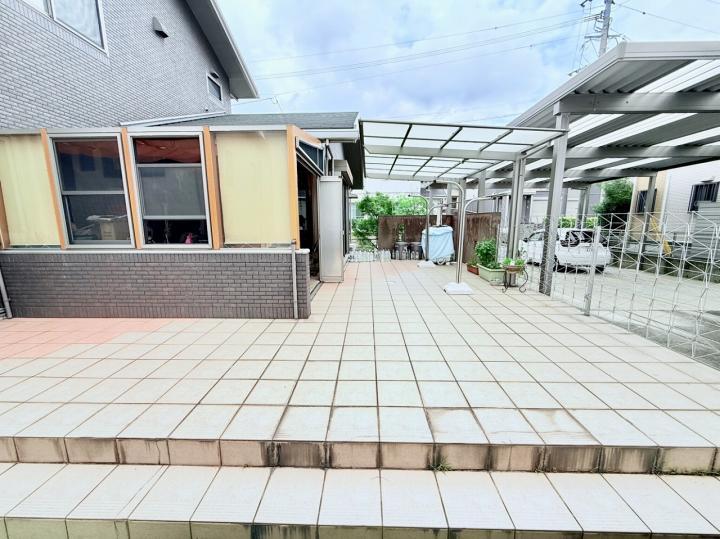 サンルーム、倉庫付き(登記済)