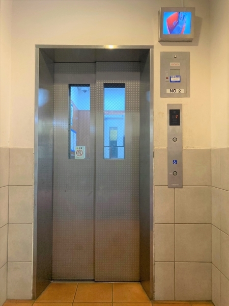 エレベーター