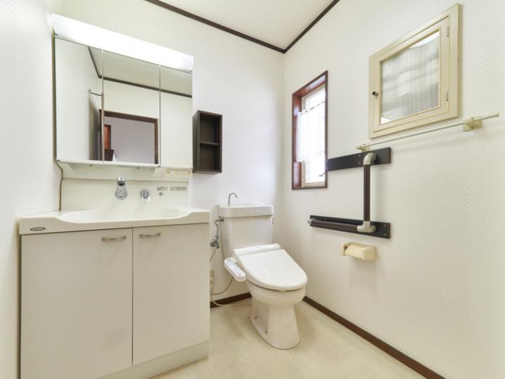 2Fトイレ 洗面ございます