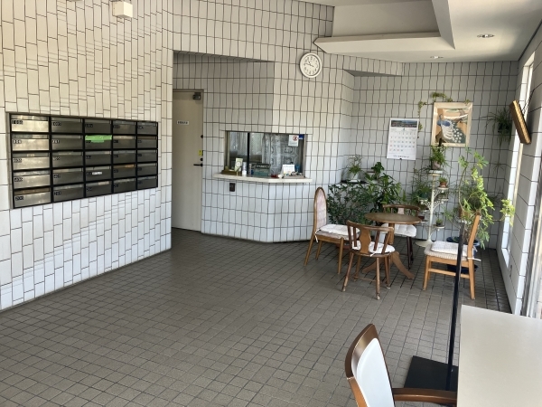 エントランスホール