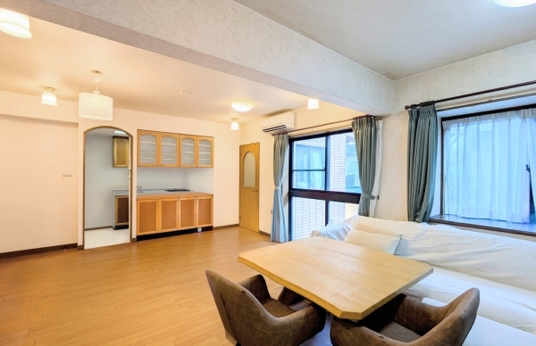 CGで作成したリフォームイメージです。家具・什器および内装費用等は価格に含まれておりません。