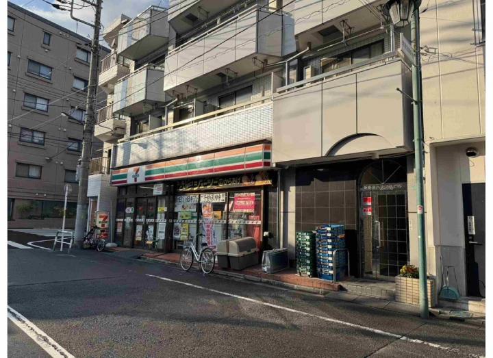 セブンイレブン豊島千早1丁目店まで約２２０ｍ徒歩３分