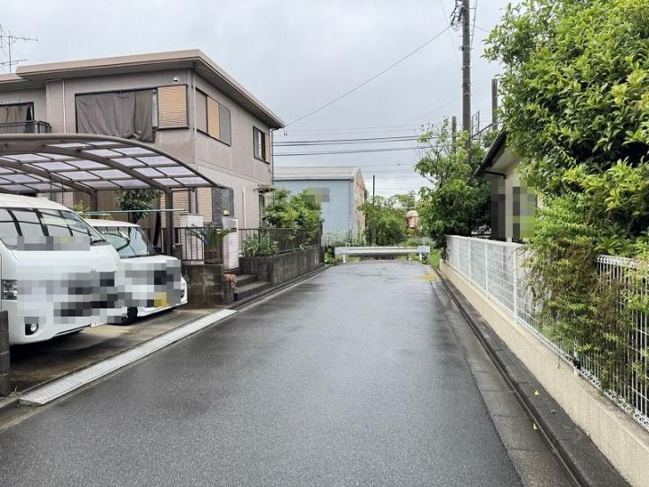 北東側約４．８ｍに接道