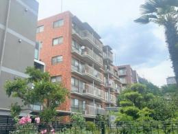 ライオンズマンション高井戸の外観