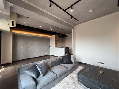 ＬＤＫ約１６．９帖