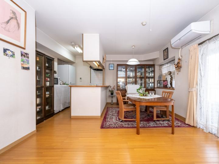 ＬＤＫ約１３．６帖