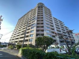 セルシオヒルズすずかけ台の外観