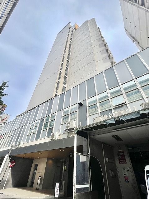 白を基調とした外観