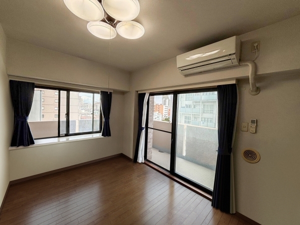 2面採光で明るいリビング（ＣＧで作成したリフォームイメージです）