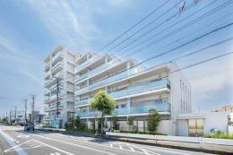 レーベン鵠沼海岸BLUENOVAの外観