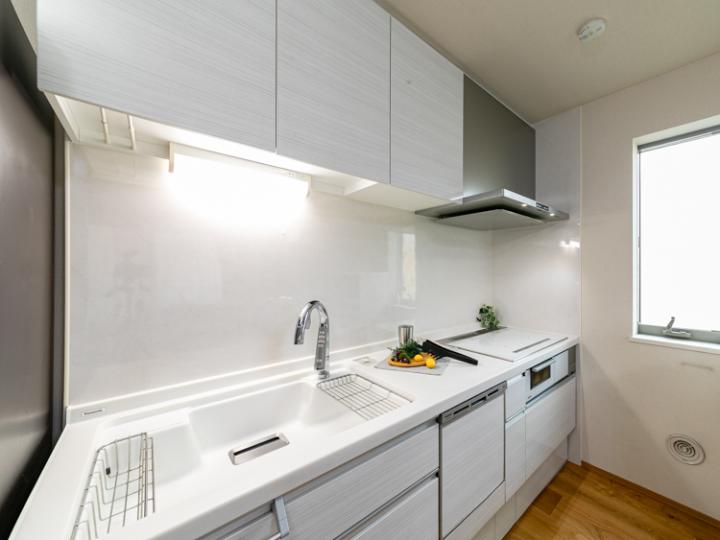 １階システムキッチン