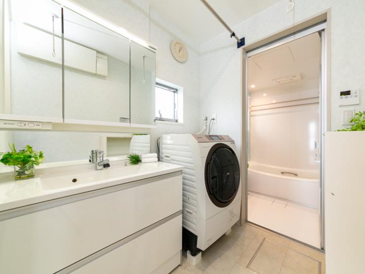 ２階洗面化粧台