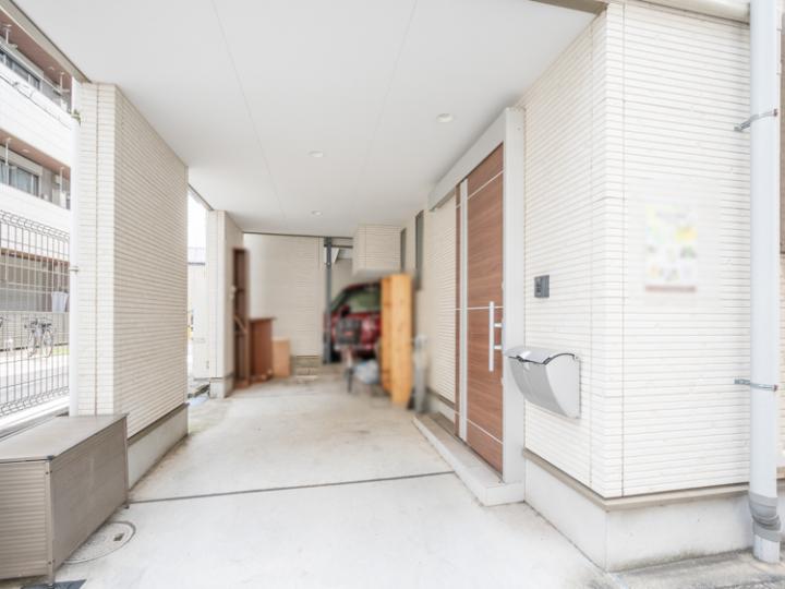 ビルトイン車庫